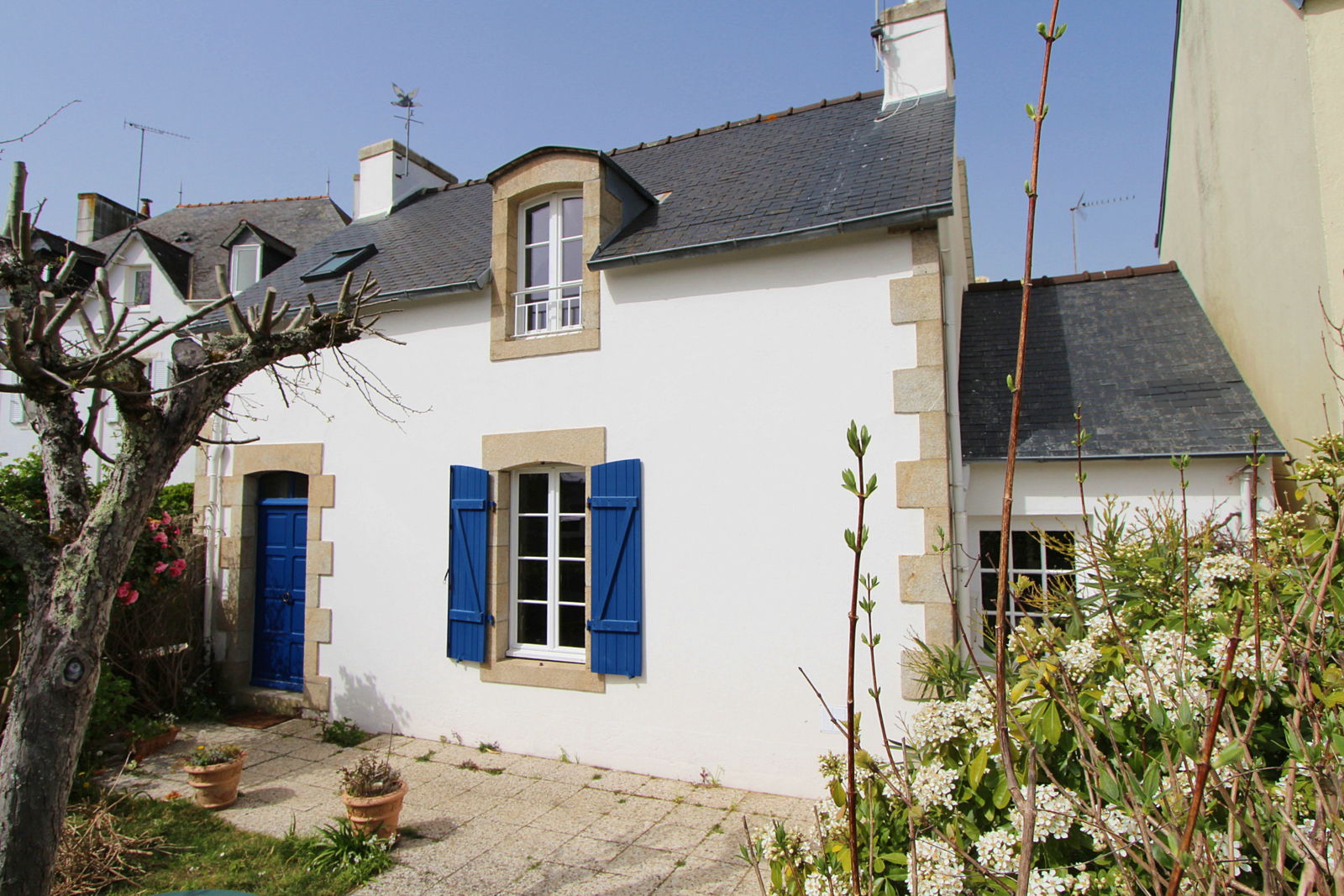 Loue à Ste Marine (29) petite maison de pêcheur rénovée, 5 couchages