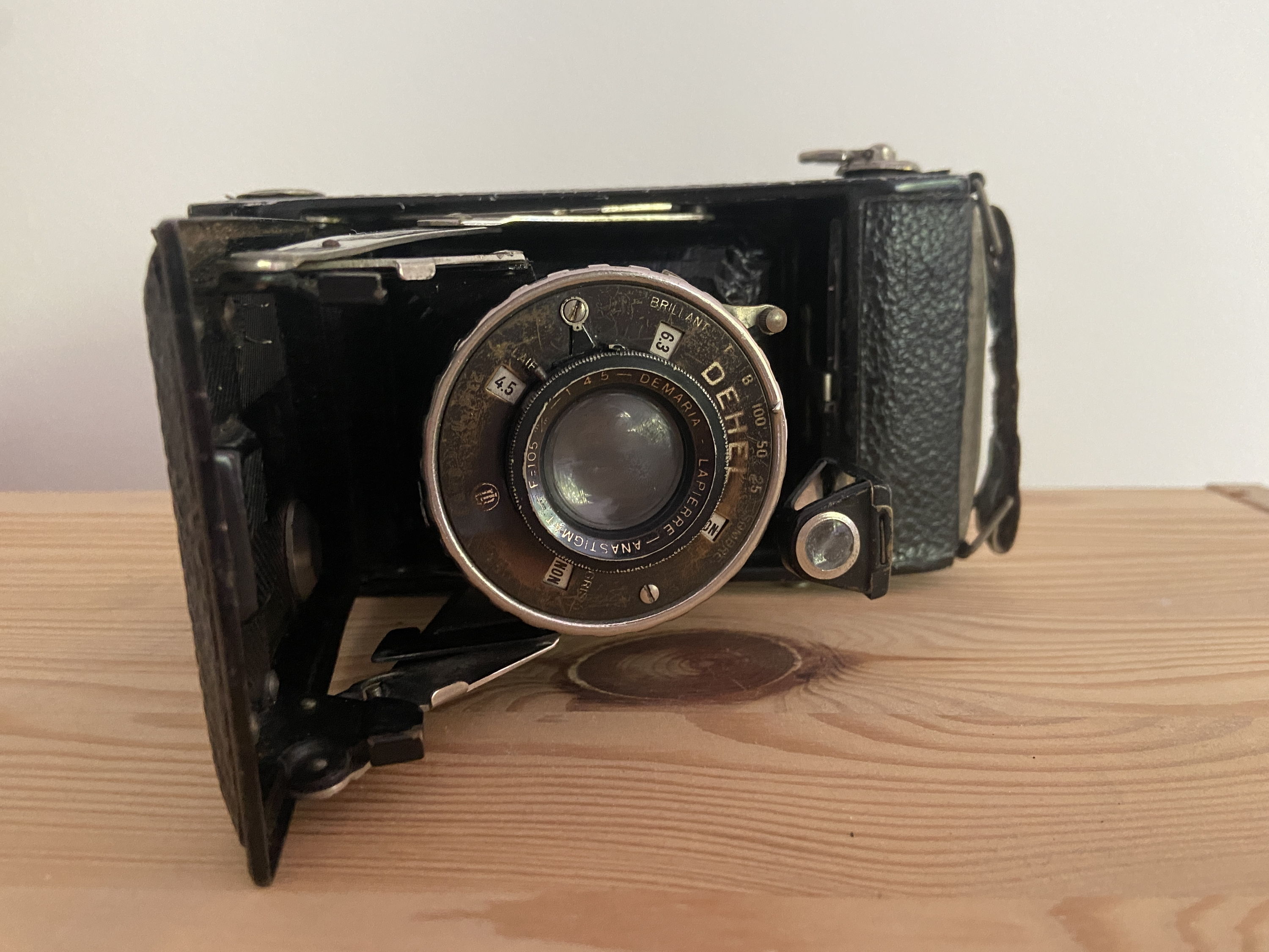 Demaria-Lapierre Caleb Détective Colonial Vintage cameras collection by Sylvain Halgand