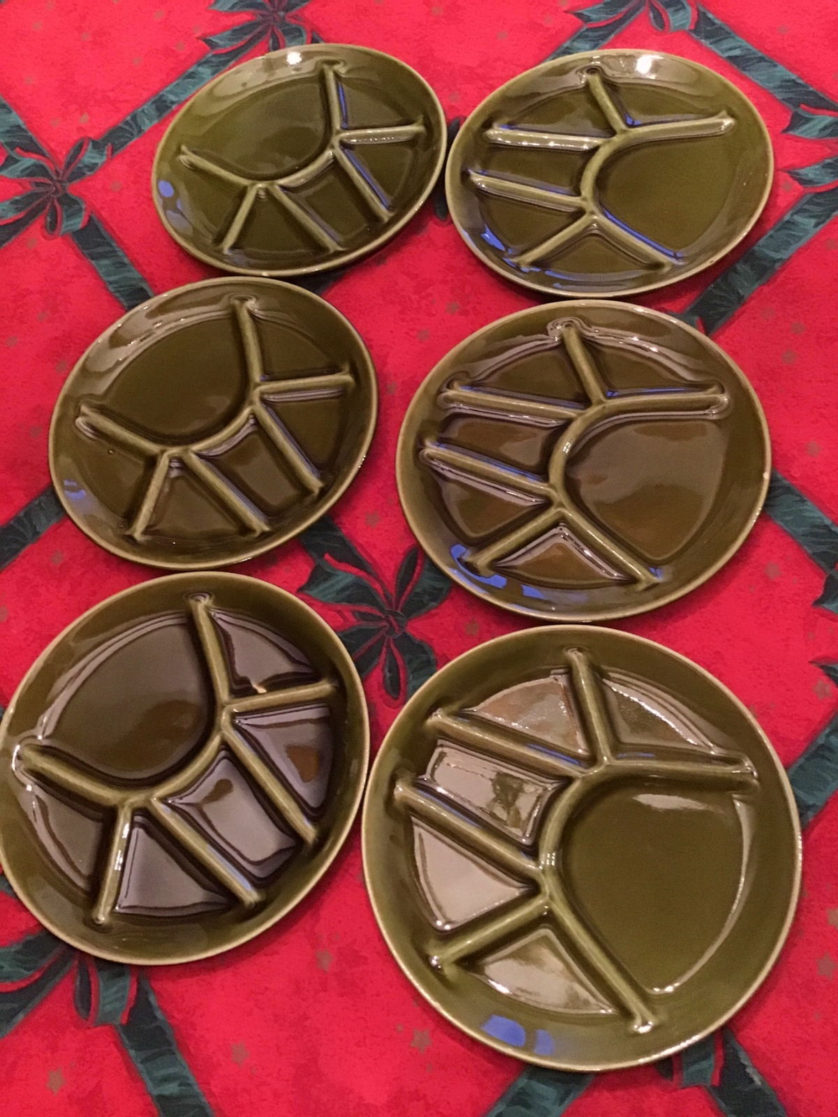 12 assiettes à fondue vintage sur Gens de Confiance