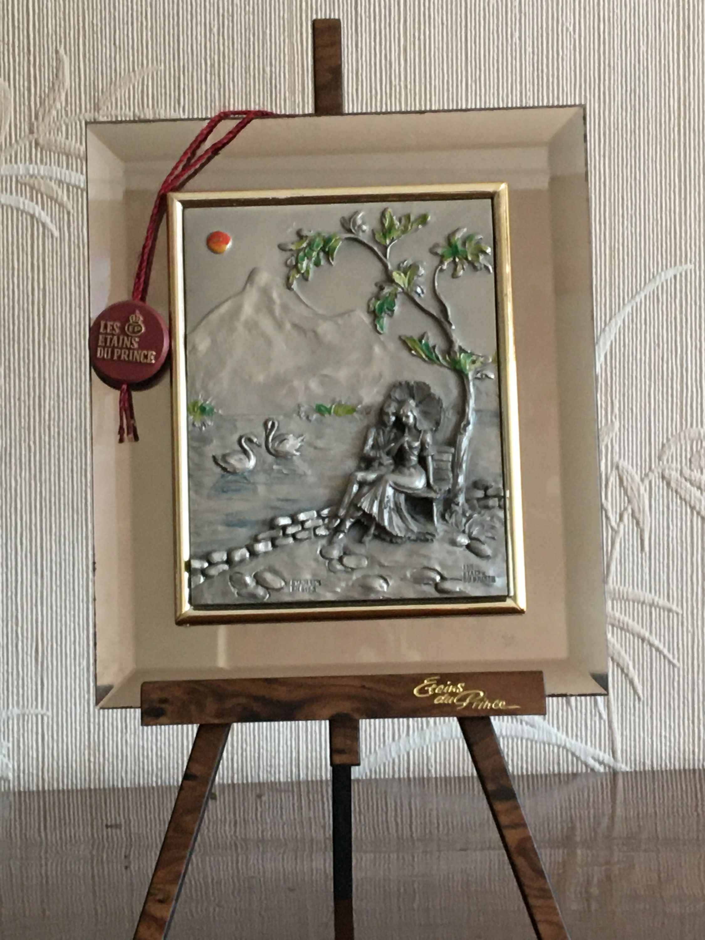 Cadre miroir et étain sur chevalet bois - Décoration