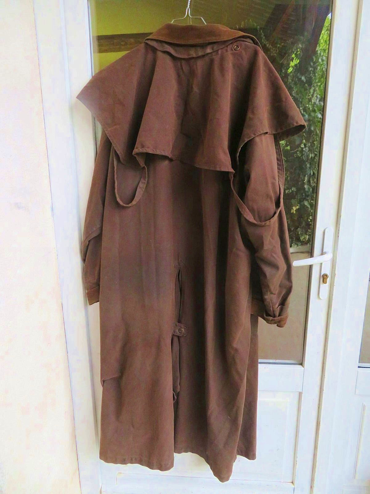 cache poussiere manteau