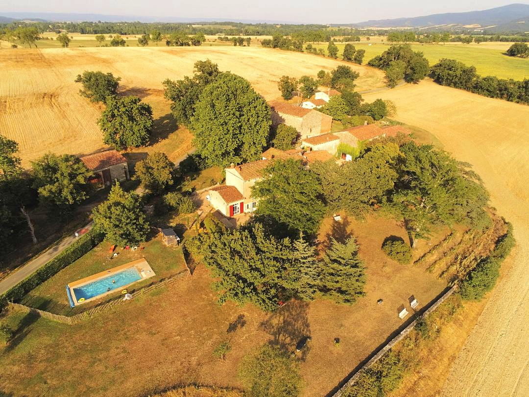 La Maison De Famille Enfer Ou Paradis Loue grande maison de famille 13 couchages -Lescout (81) sur Gens de