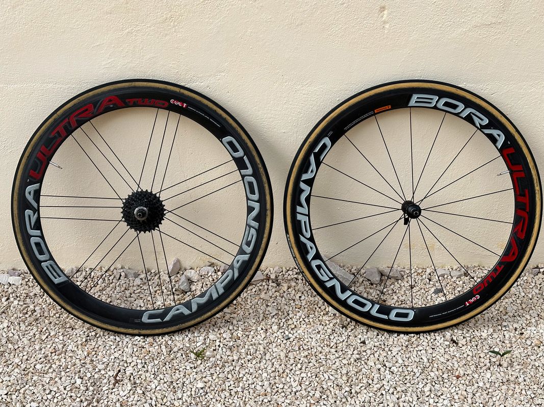 Roue Avant Campagnolo Bora Ultra 35 Carbone - Pneu Boyau, Frein Sur Jante, Made In Italy