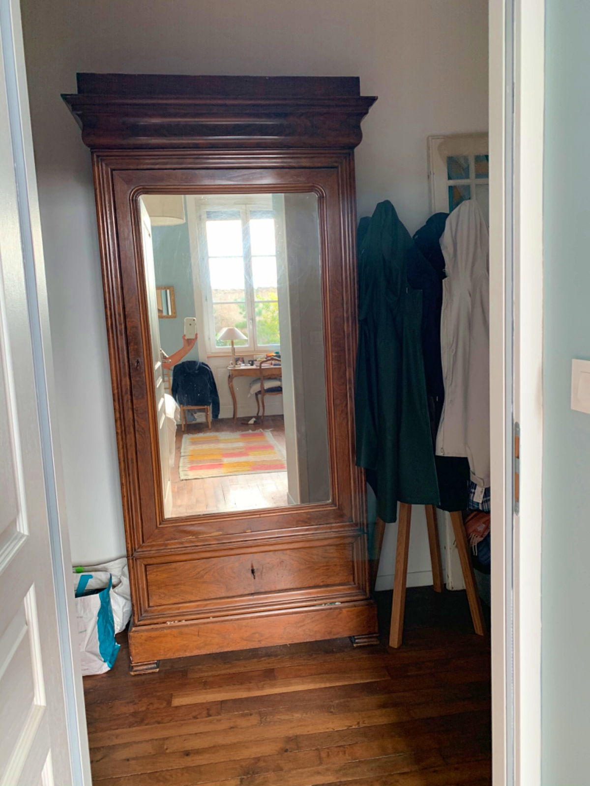 Vends armoire à glace sur Gens de Confiance