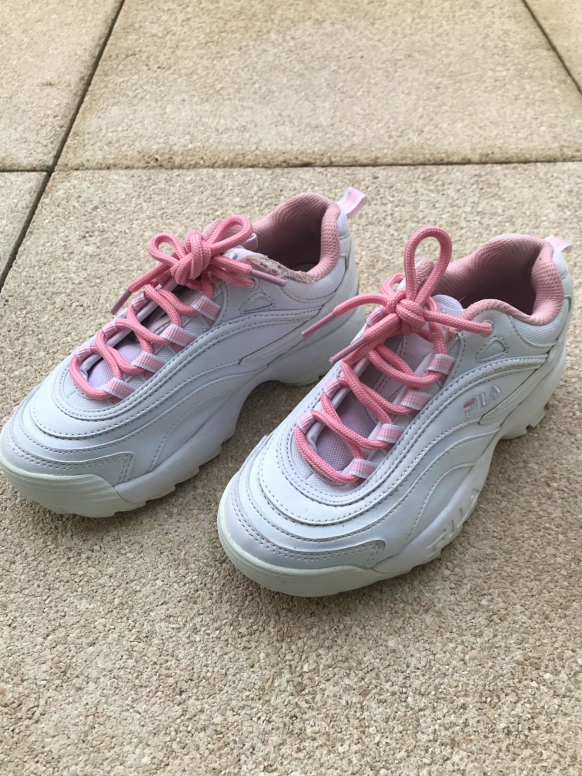 Vends Baskets FILA fille, pointure 33,5 sur GensDeConfiance