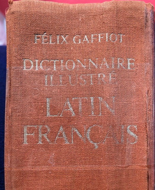 Vends 1 dictionnaire LatinFrançaisLatin sur Gens de Confiance